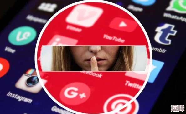 在线羞羞：在数字时代，如何平衡隐私与社交互动的界限？